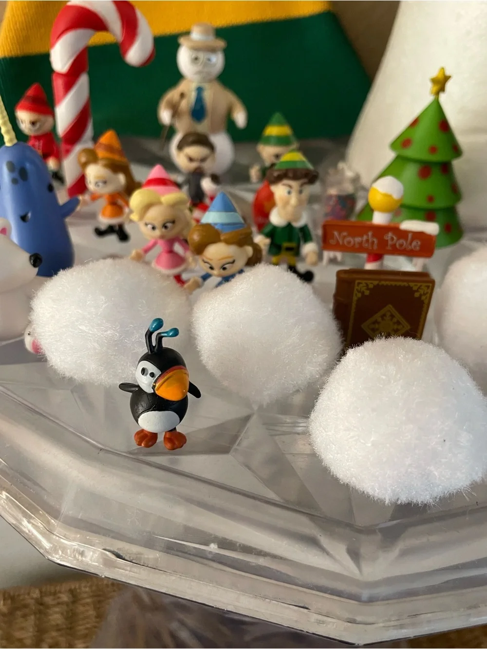 Hanna Andersson 2 Elf Movie Knit Hats (L/XL-S/M)& Elf Advent Calendar Figures